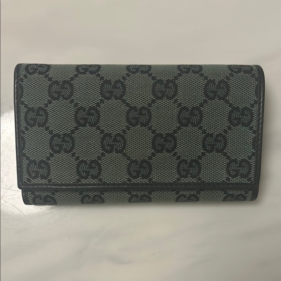 Gucci Black and Gray Key & Card Holder - Picture 1 of 4